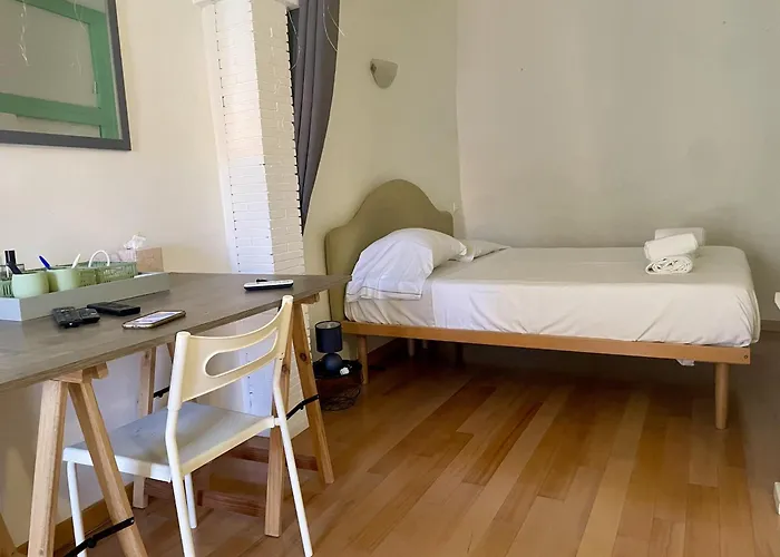 Joli Pour 3 Personnes A Menton